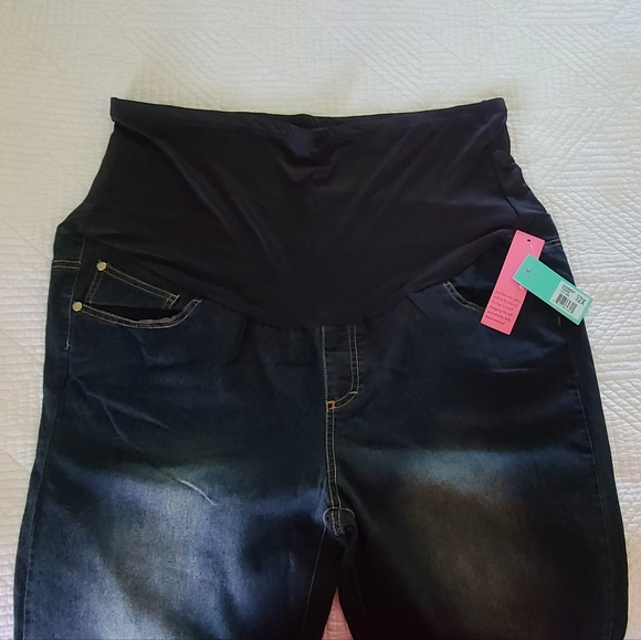 Oh Mamma! Maternity Skinny 7/8 Length Jeans - Picture 2 of 6